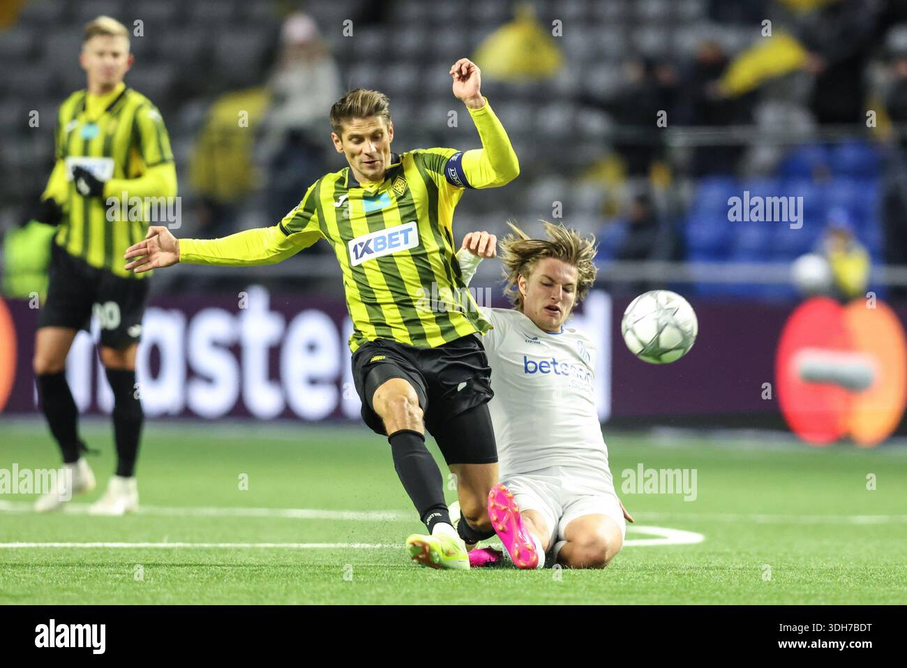 Astana, Kazakhstan. 20th Jan, 2026. Kairat's Alyaksandr Martynovich and Club's Romeo Vermant fight for the ball during a soccer game between Kazakh FC Kairat Almaty and Belgian Club Brugge KV, Tuesday 20 Astana, Kazakhstan. 20th Jan, 2026. Kairat's Alyaksandr Martynovich and Club's Romeo Vermant fight for the ball during a soccer game between Kazakh FC Kairat Almaty and Belgian Club Brugge KV, Tuesday 20