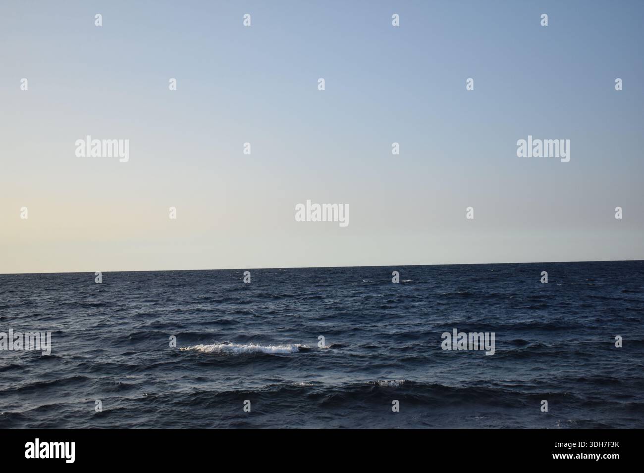 Awesome wave power hi-res stock photography and images - Alamy