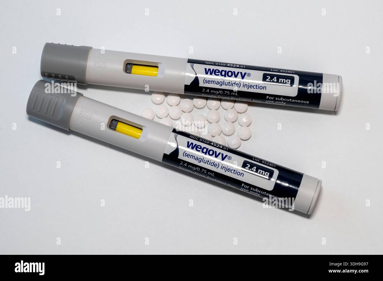 semaglutide injection color Enhanced Semaglutide injection pen hi-res stock