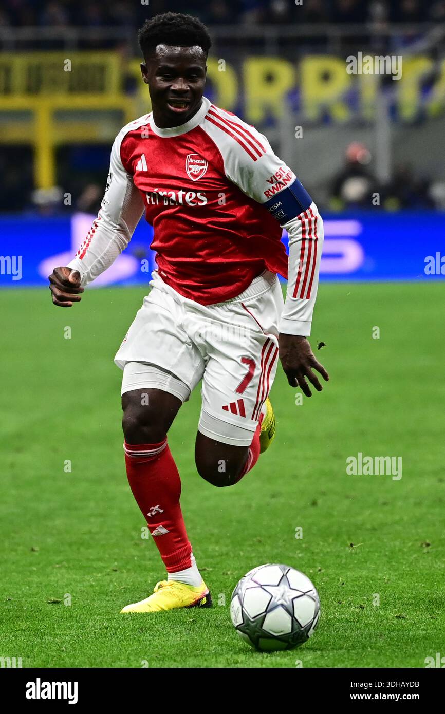 Bukayo Saka of Arsenal controls the ball during the UEFA Champions ...