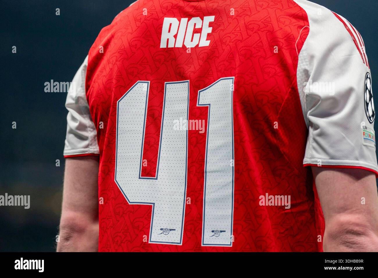 Milan, Italy. 20th Jan, 2026. Arsenal midfielder Declan Rice (41