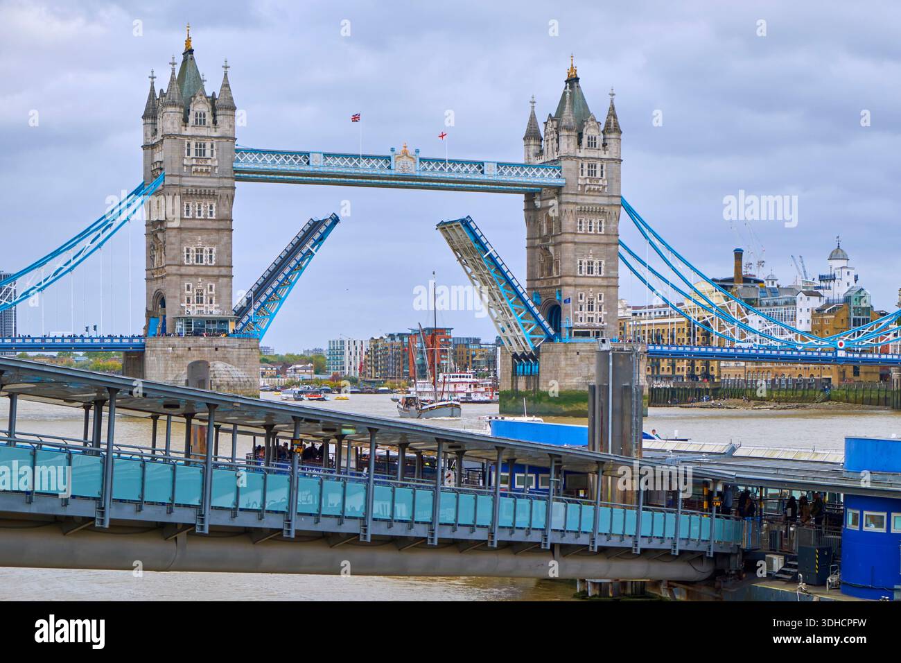 United Kingdom, London, the Tower Bridge, a neo Gothic style bascule bridge Stock Photo