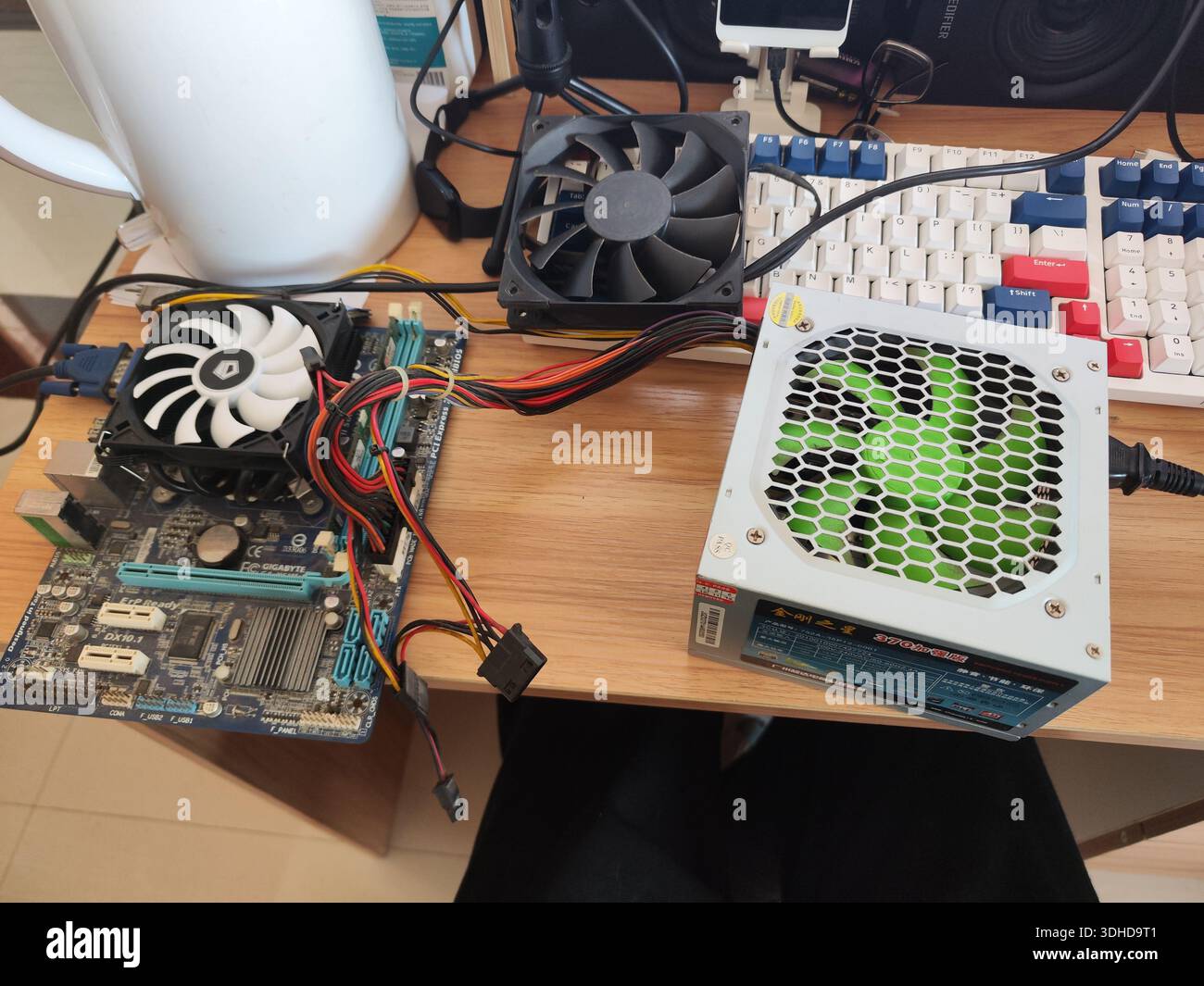 Computer power supply hi-res stock photography and images - Alamy