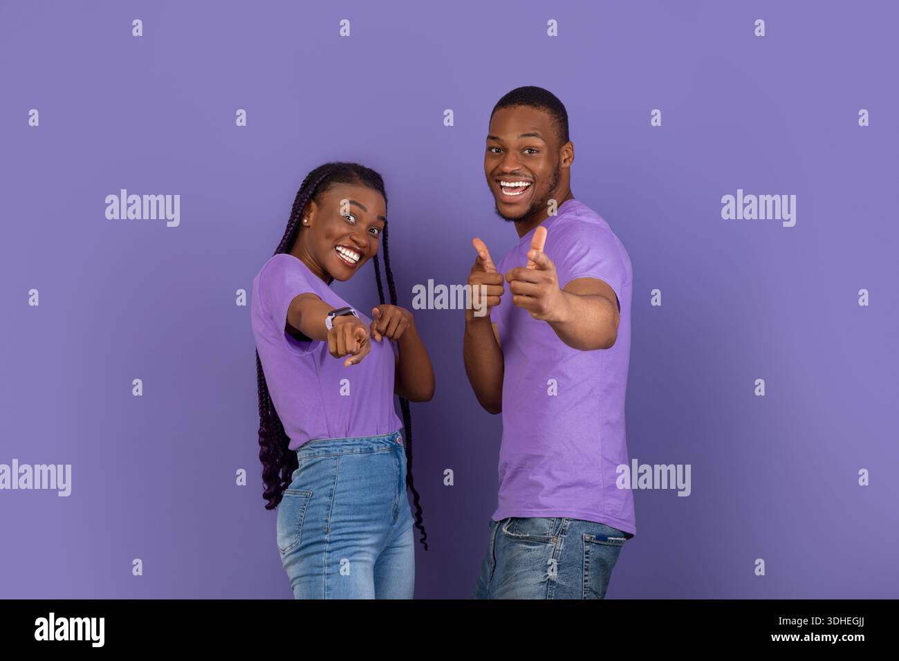 Black guy pointing fingers hi-res stock photography and images - Alamy