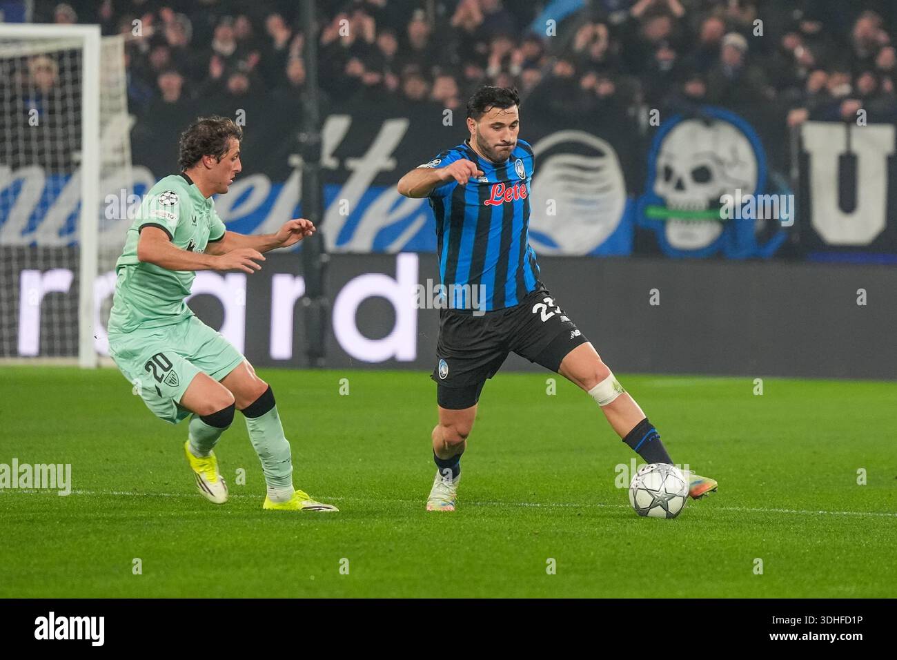 sead-kolasinac-during-the-uefa-champions-league-league-phase-md7