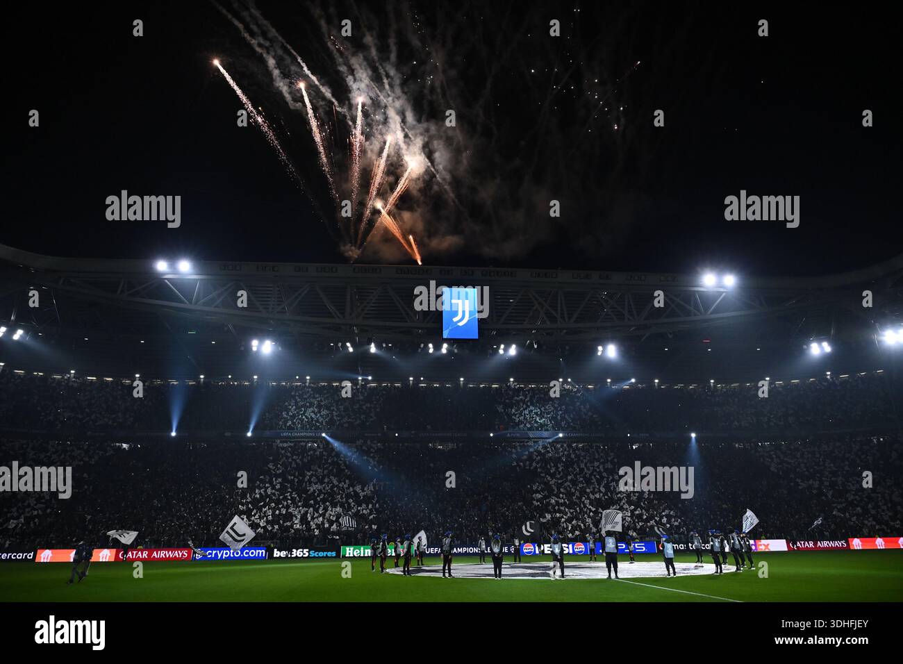Turin, Italy. 21st Jan, 2026. Supporters of Juventus F.C. the UEFA  Champions League phase day 7 football match between Juventus F.C. and S.L.  Benfica at the Juventus Stadium on January 21, 2026