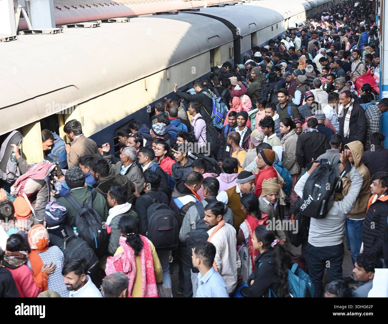 Patna, India. 21st Jan, 2026. PATNA, INDIA - JANUARY 21: Heavy crowd of ...
