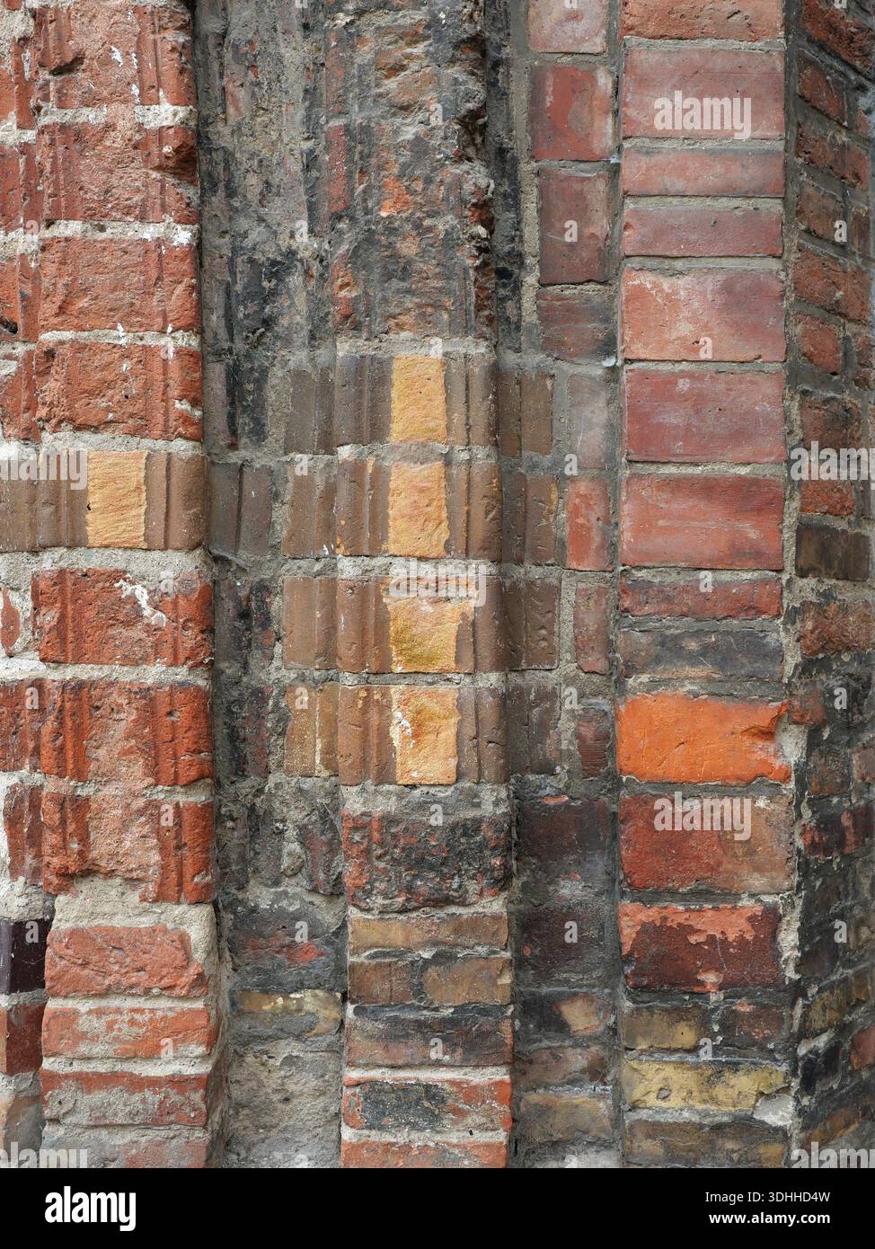 Brick gothic architecture hi-res stock photography and images - Alamy