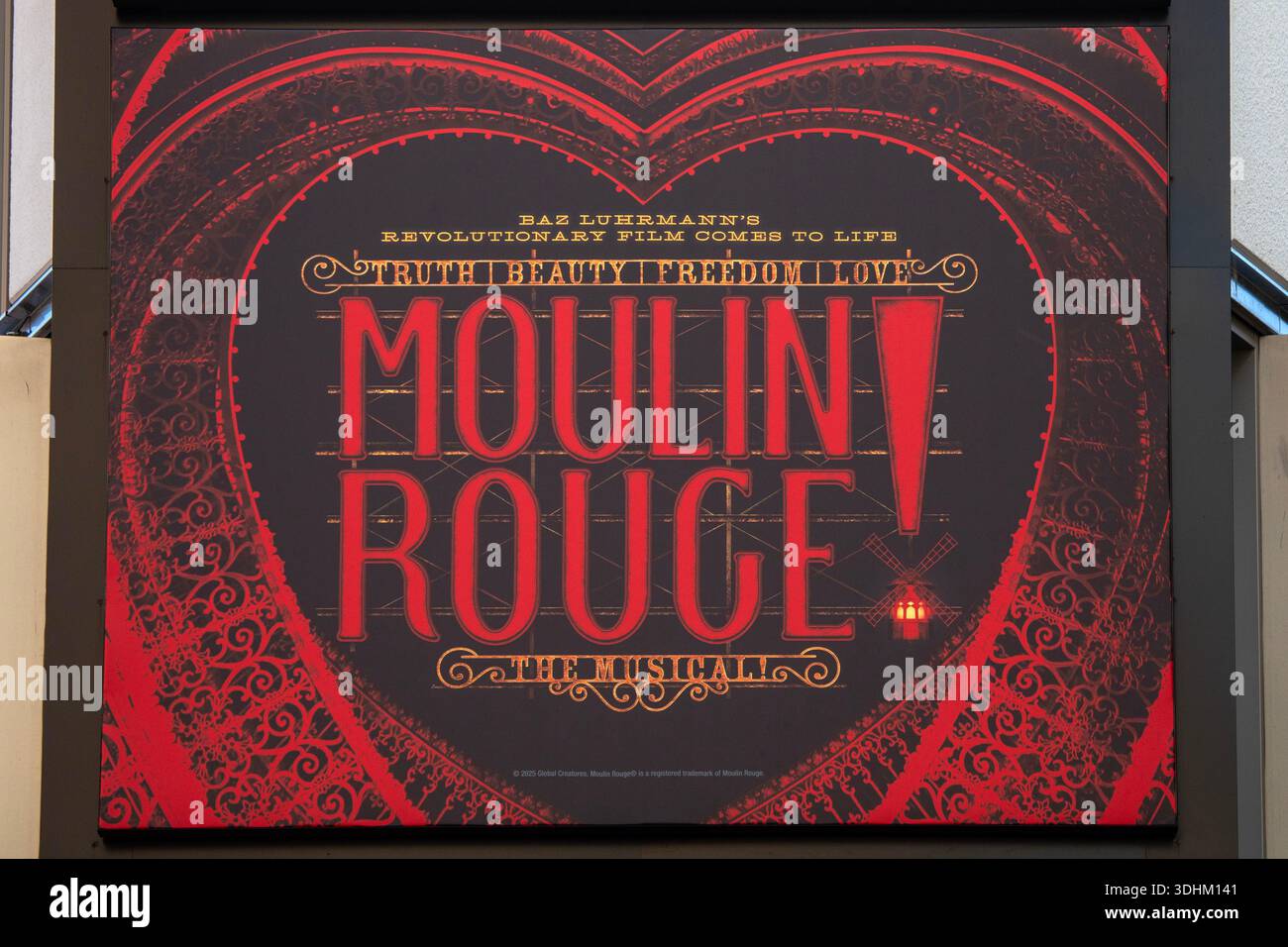 Moulin rouge poster hi-res stock photography and images - Alamy