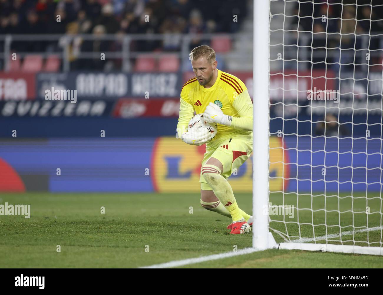 Bologna, Italy. 22nd Jan, 2026. Kaper Schmeichel of Celtic Glasgow ...