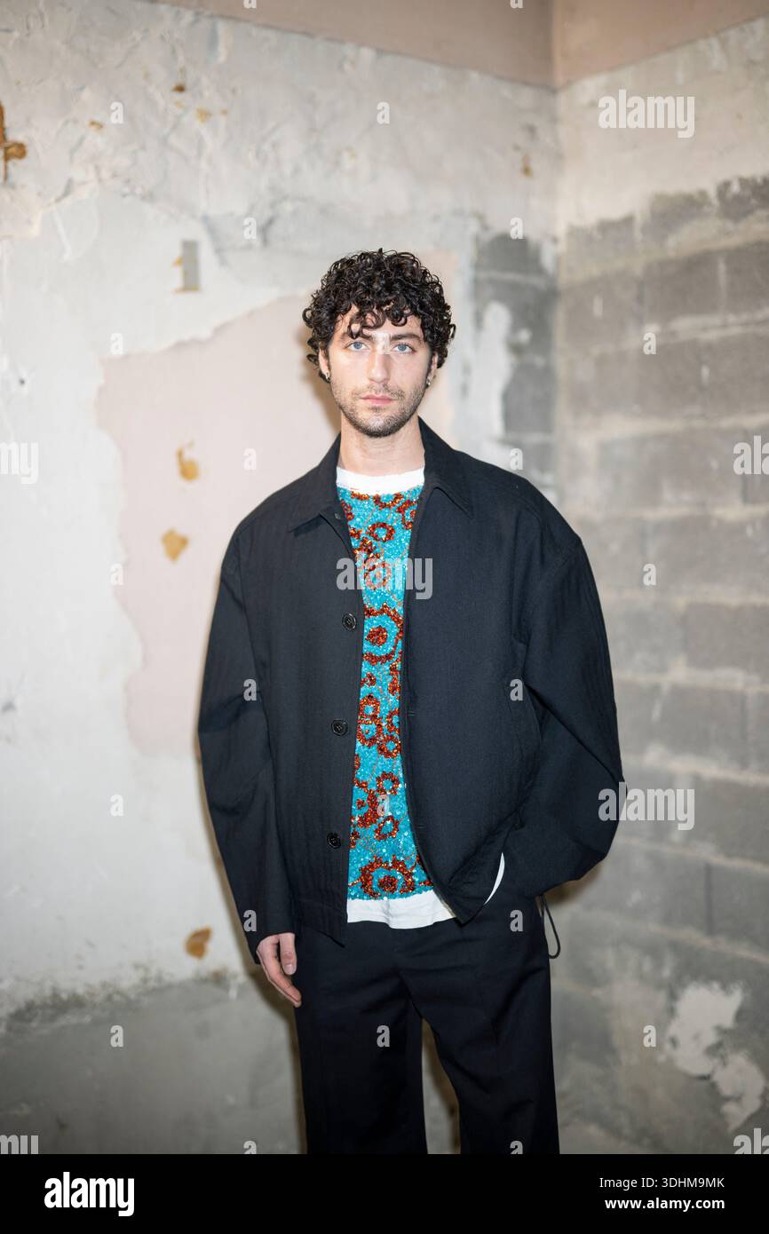 Paris, France. 22nd Jan, 2026. Alexander Roth attends the Dries Van ...
