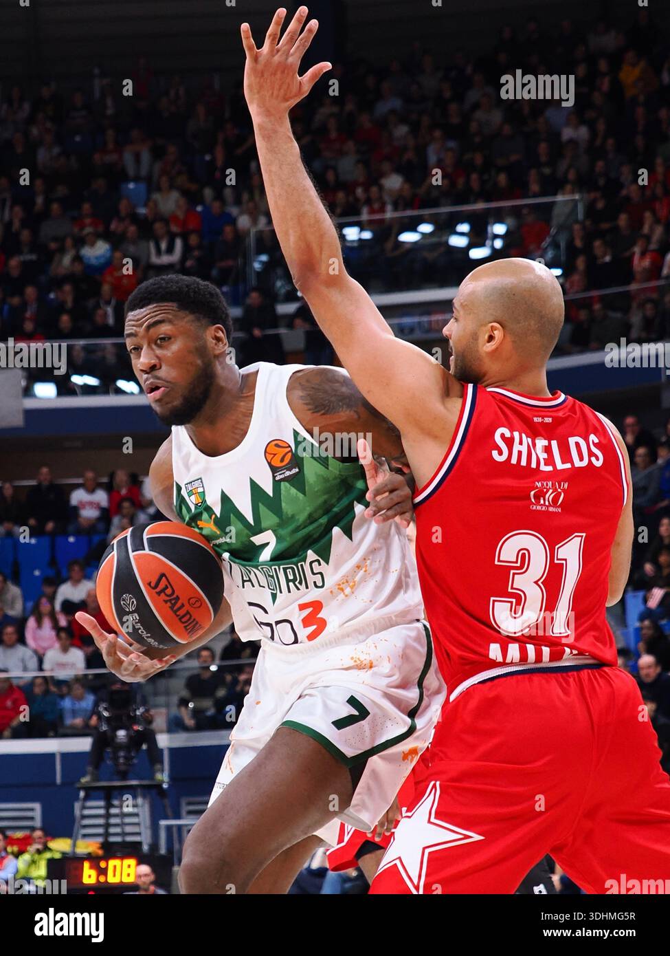 Olimpia Milano loses 98-94 to Virtus Bologna in overtime Olimpia Milano loses 98-94 to Virtus Bologna in overtime