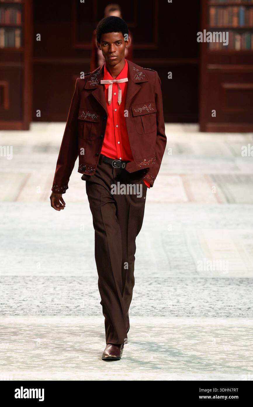 Paris, Frankreich. 22nd Jan, 2026. AMIRI men Fall/Winter 2026-2027 runway  during Paris Fashion Week Menswear on January 2026 - Paris, France  22/01/2026 Credit: dpa/Alamy Live News Stock Photo - Alamy