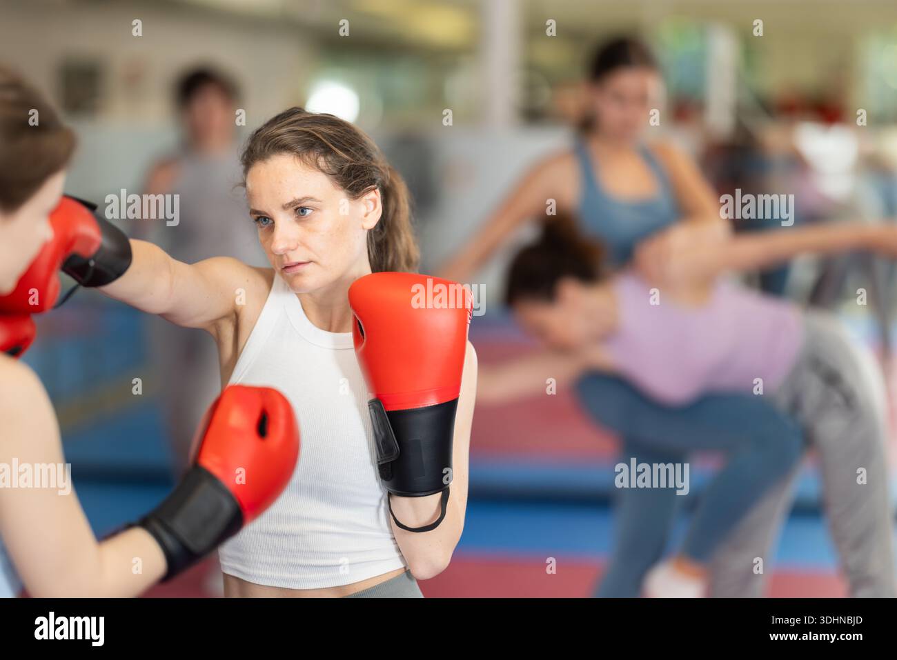 Boxing techniques hi-res stock photography and images - Alamy