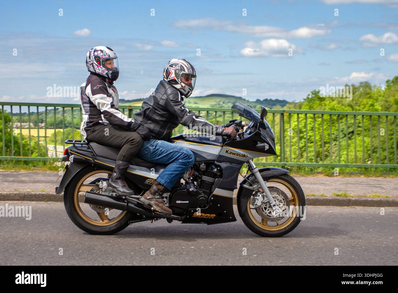 Kawasaki zx 9r hi-res stock photography and images - Alamy Kawasaki zx 9r hi-res stock photography and images - Alamy