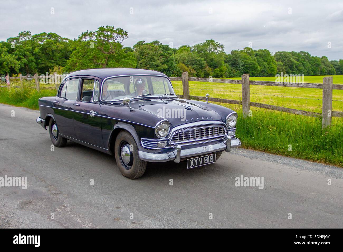 1950s humber super snipe series 2 hi-res stock photography and images ...