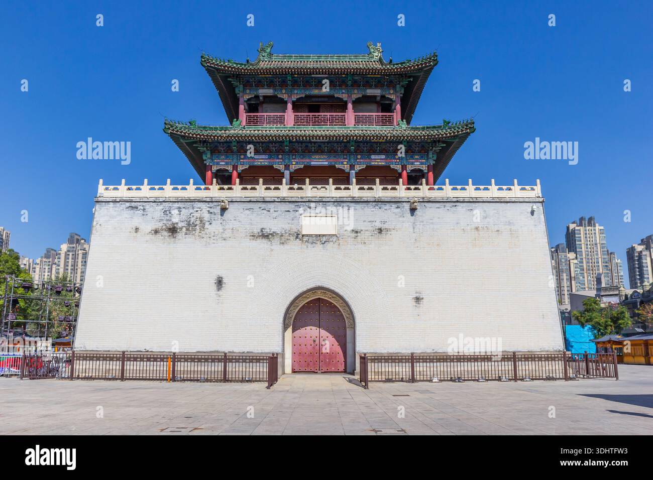 Historic drum tower (Gulou) in Tianjin, China Stock Photo - Alamy