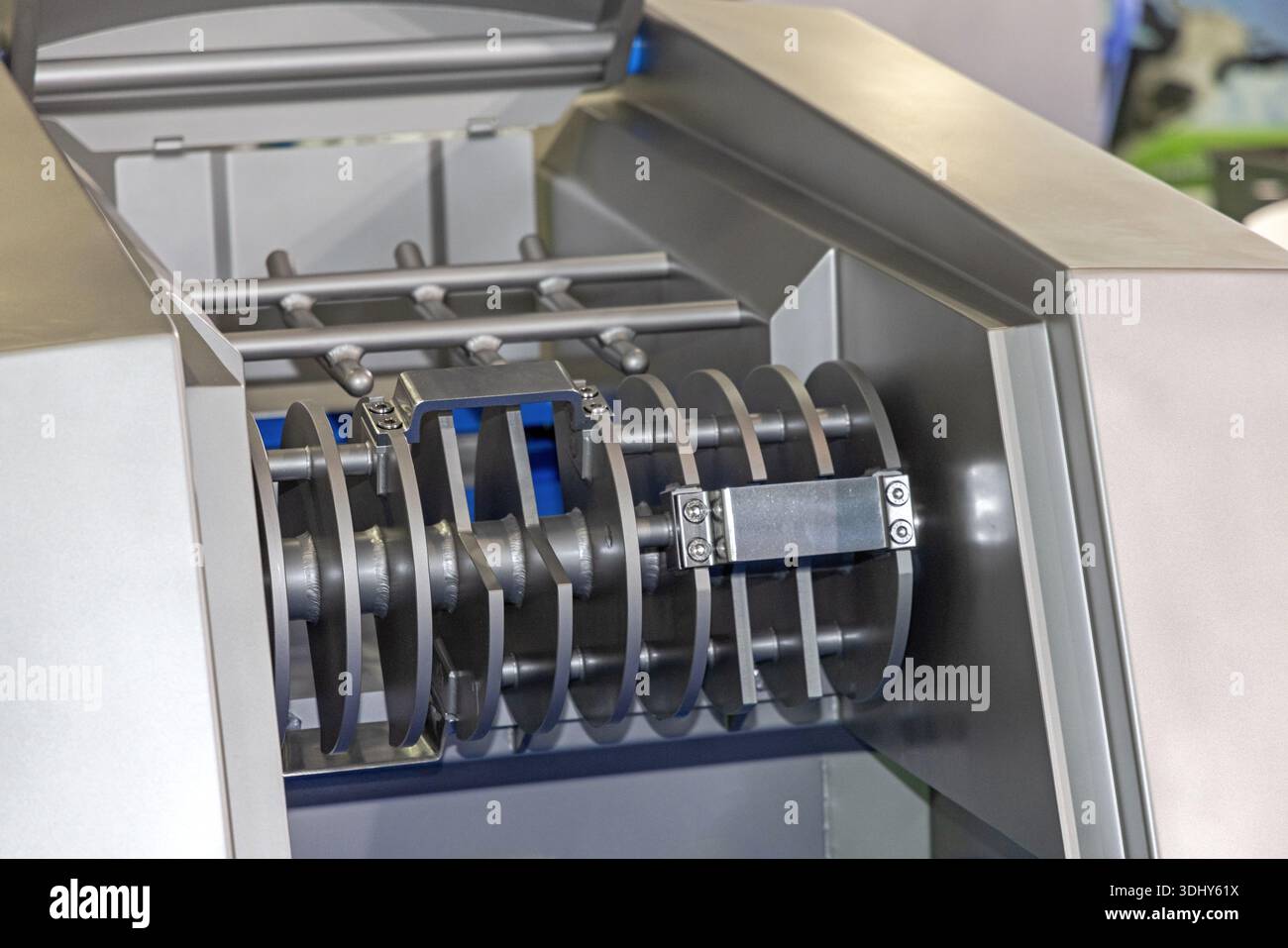 Internal Mechanism of Industrial Frozen Meat Flaker Food Processing ...