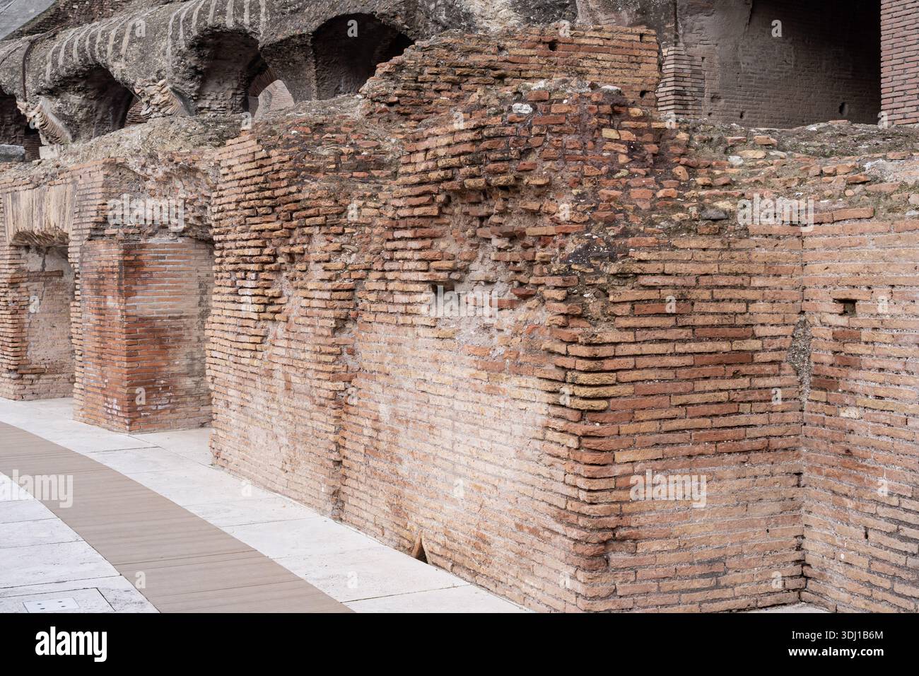 Ancient roman brick corridor hi-res stock photography and images - Alamy