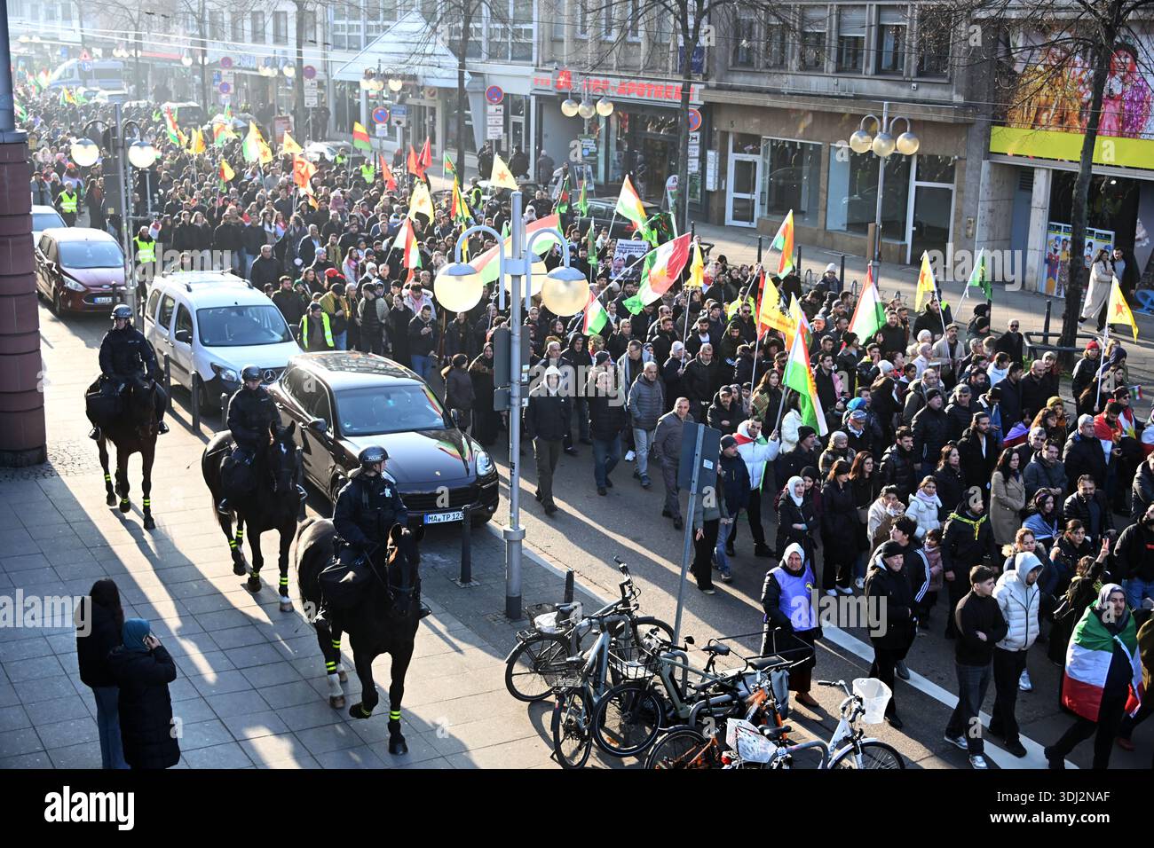 24 January 2026, Baden-Württemberg, Mannheim: Participants in a ...