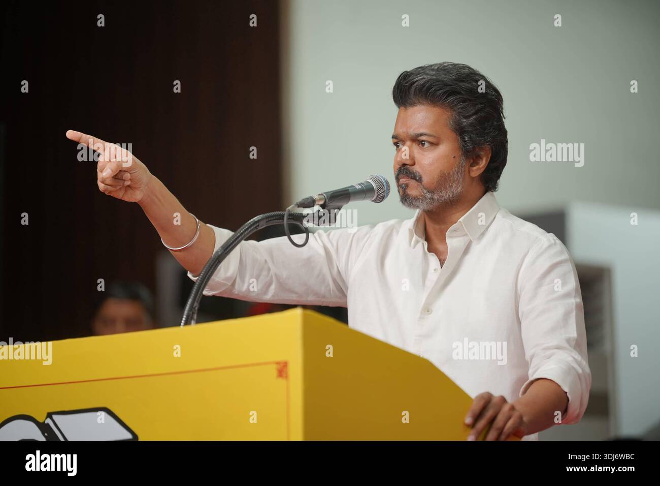 தமிழக வெற்றிக் கழகத்தின் தேர்தல் சின்னமான விசில் அறிமுக விழா