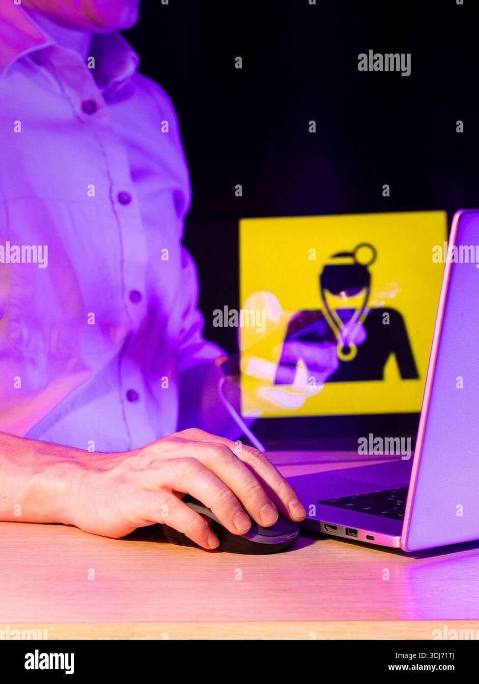 Person Using Computer Mouse Icon Computer icon mouse hi-res stock photography and images - Alamy