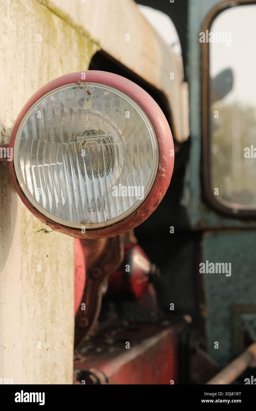 Vintage tractor headlight hi-res stock photography and images - Alamy
