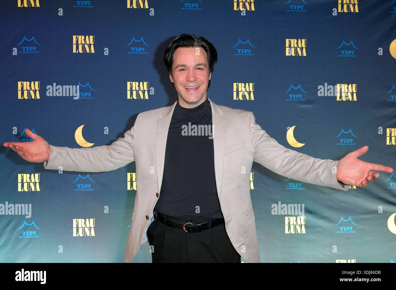 Michael Heller bei der Premiere der Operette Frau Luna im Tipi am ...