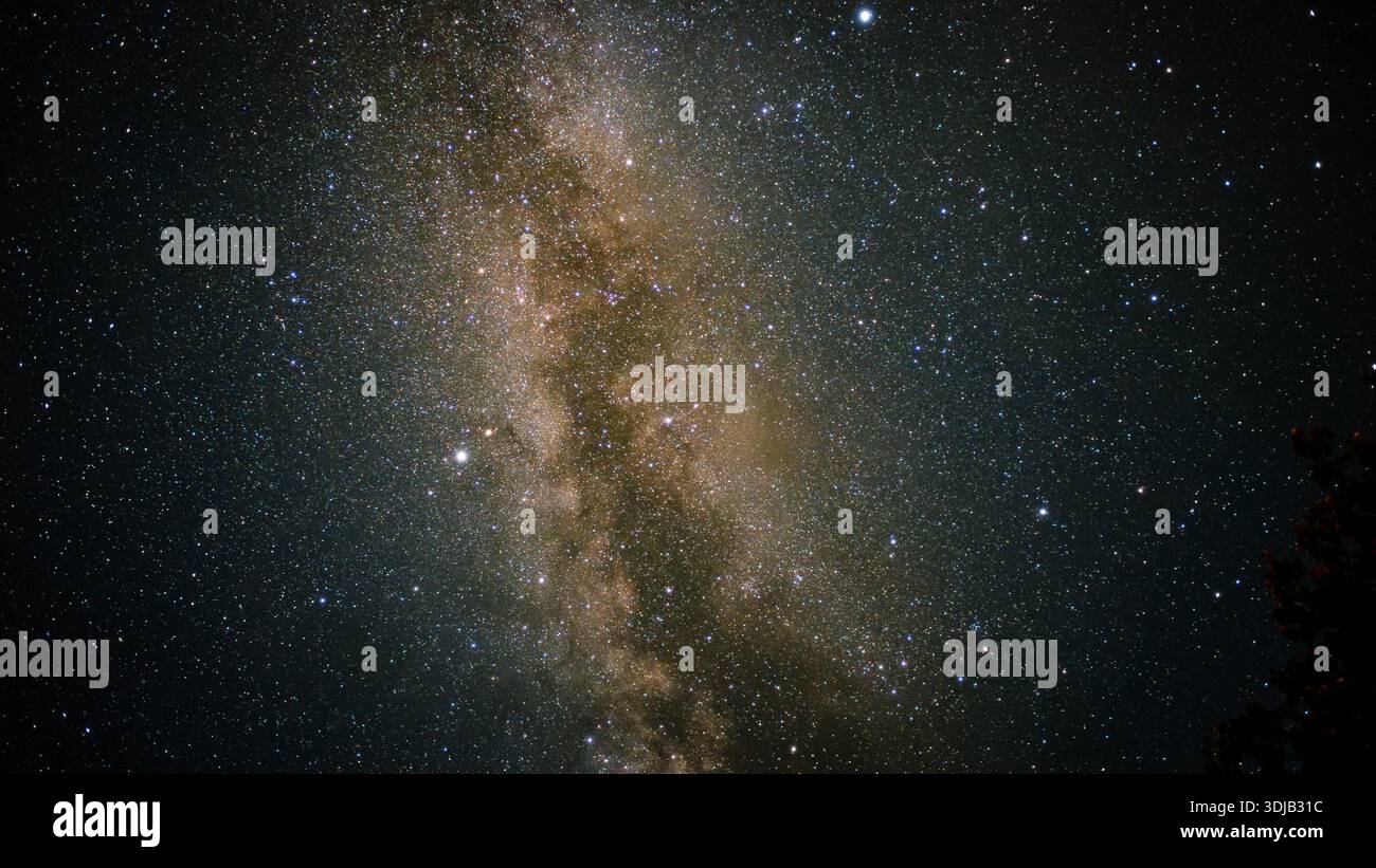 Night sky milky way hawaii hi-res stock photography and images - Alamy
