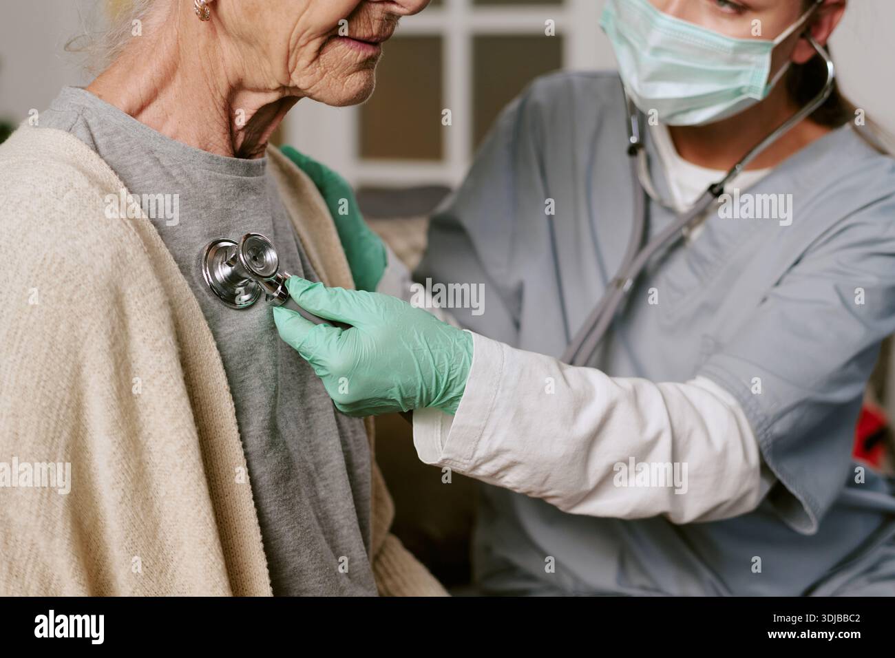 Nurse female patient mask hi-res stock photography and images - Alamy