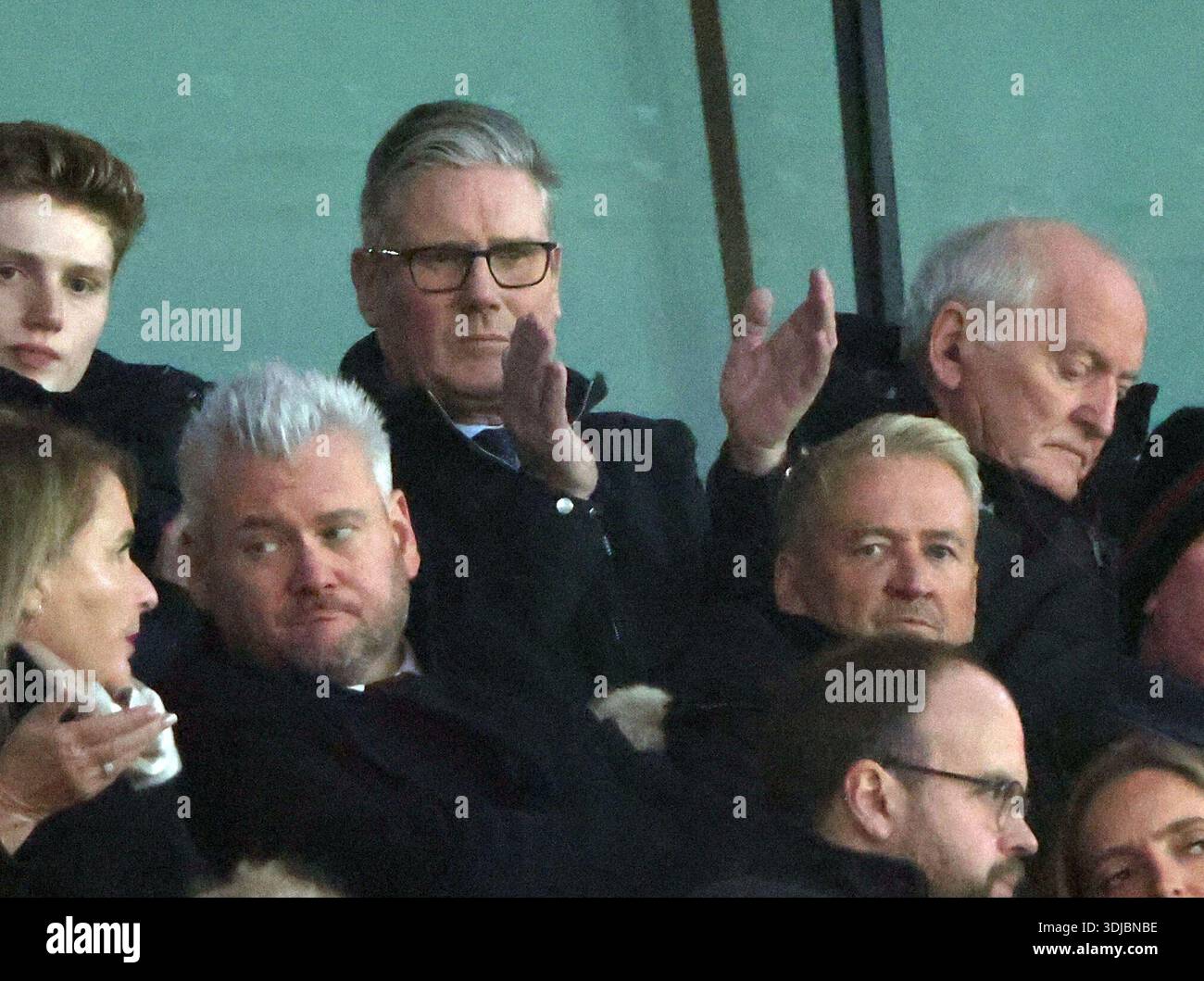 sir-keir-starmer-british-prime-minister-at-the-arsenal-v-manchester