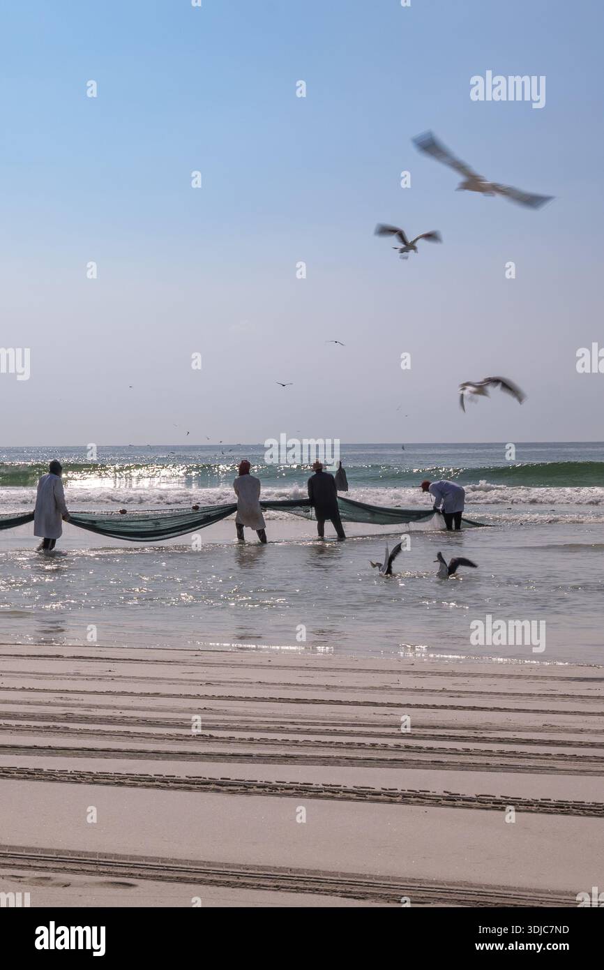 Robe Fishining Robe’s long beach hi-res stock photography and images - Alamy