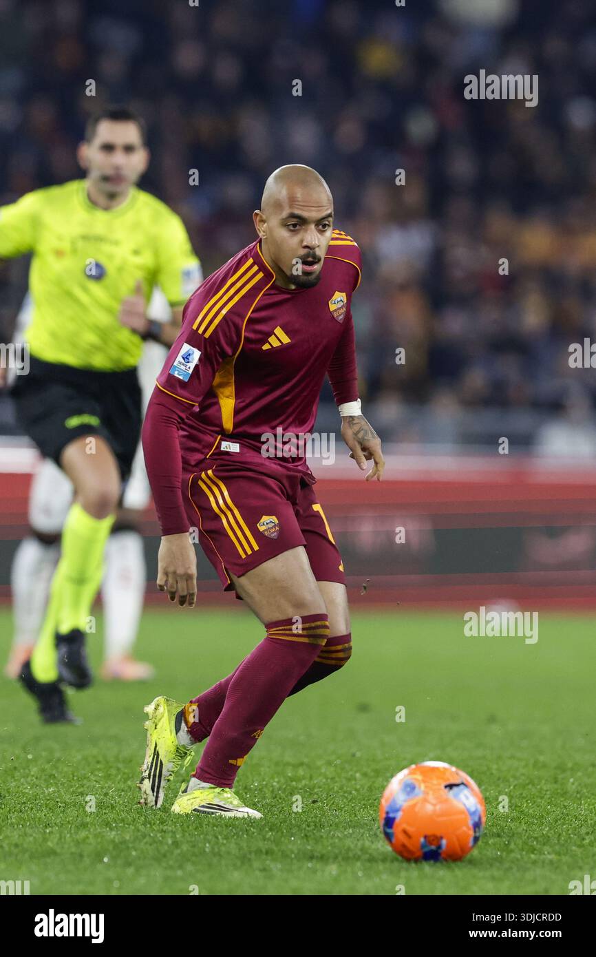 Roma s Dutch Midfielder Donyell Malen Controls The Ball During The roma-s-dutch-midfielder-donyell-malen-controls-the-ball-during-the