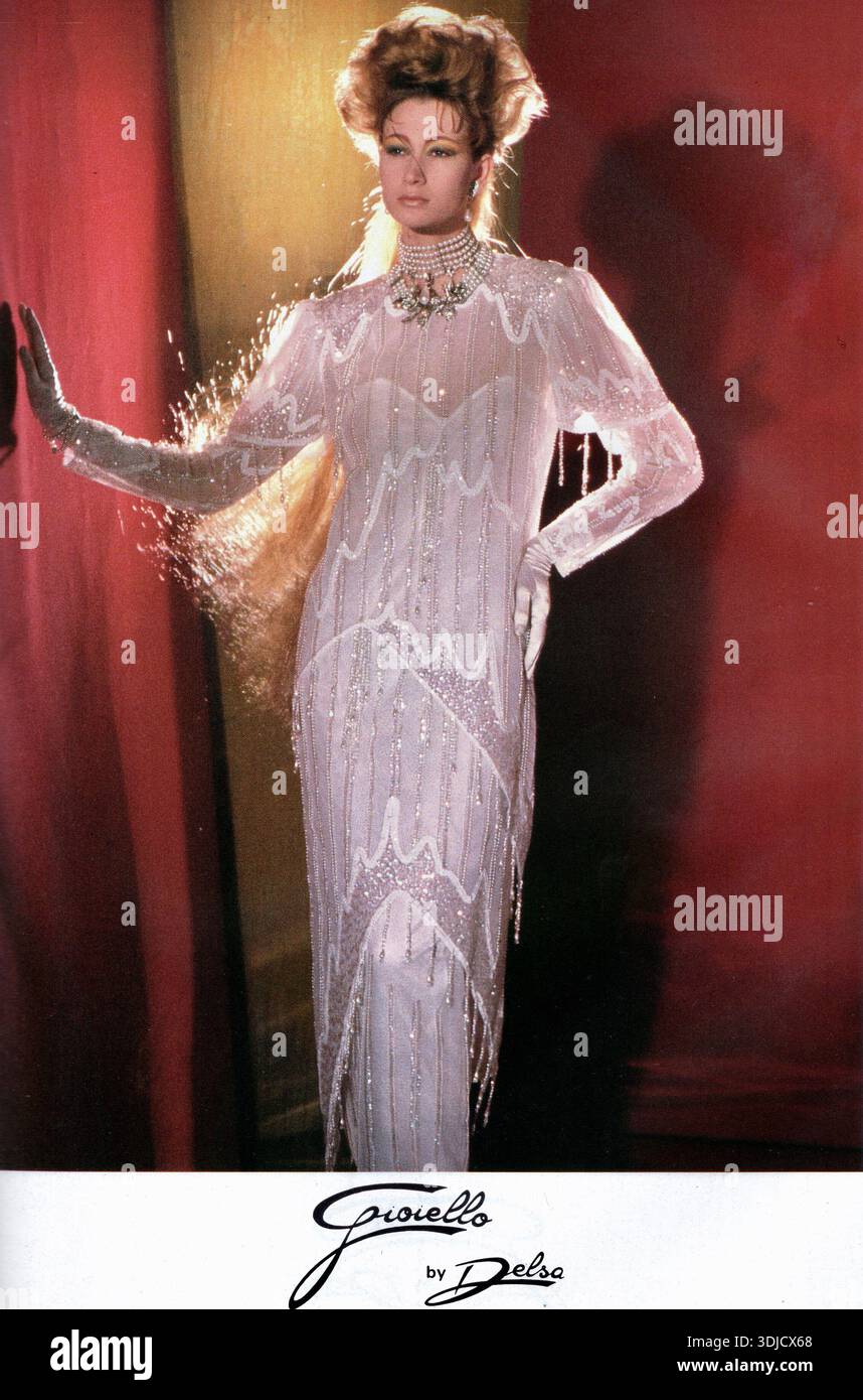 Woman 80s dress hi-res stock photography and images - Alamy