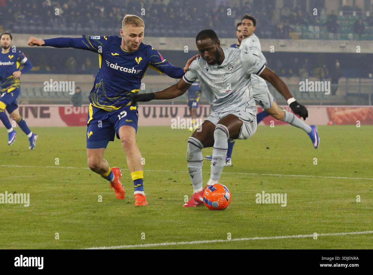 Verona, Italy. 26th Jan, 2026. Keinan Davis of Udinese FC battle