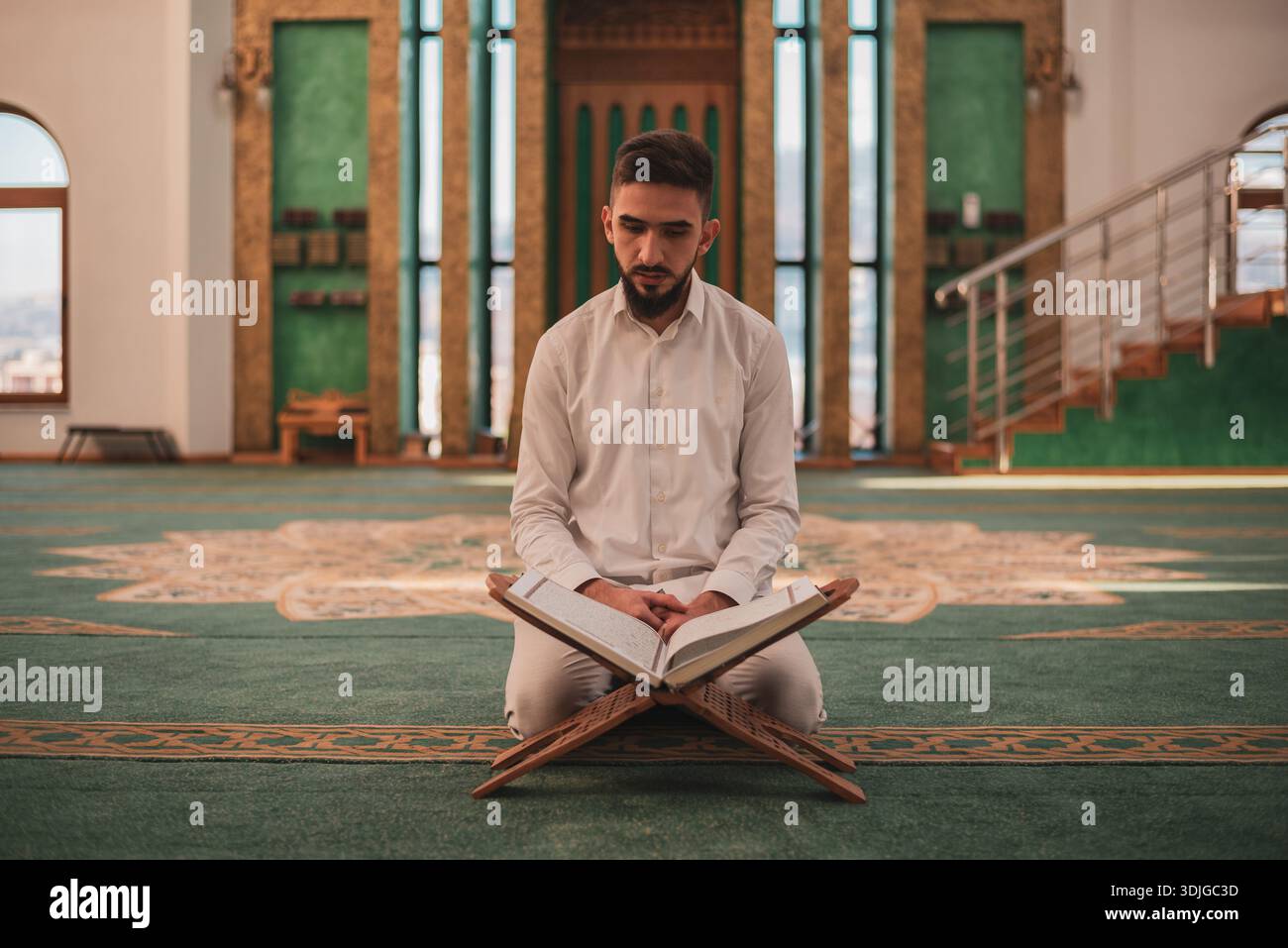 Namaz in the mosque hi-res stock photography and images - Alamy