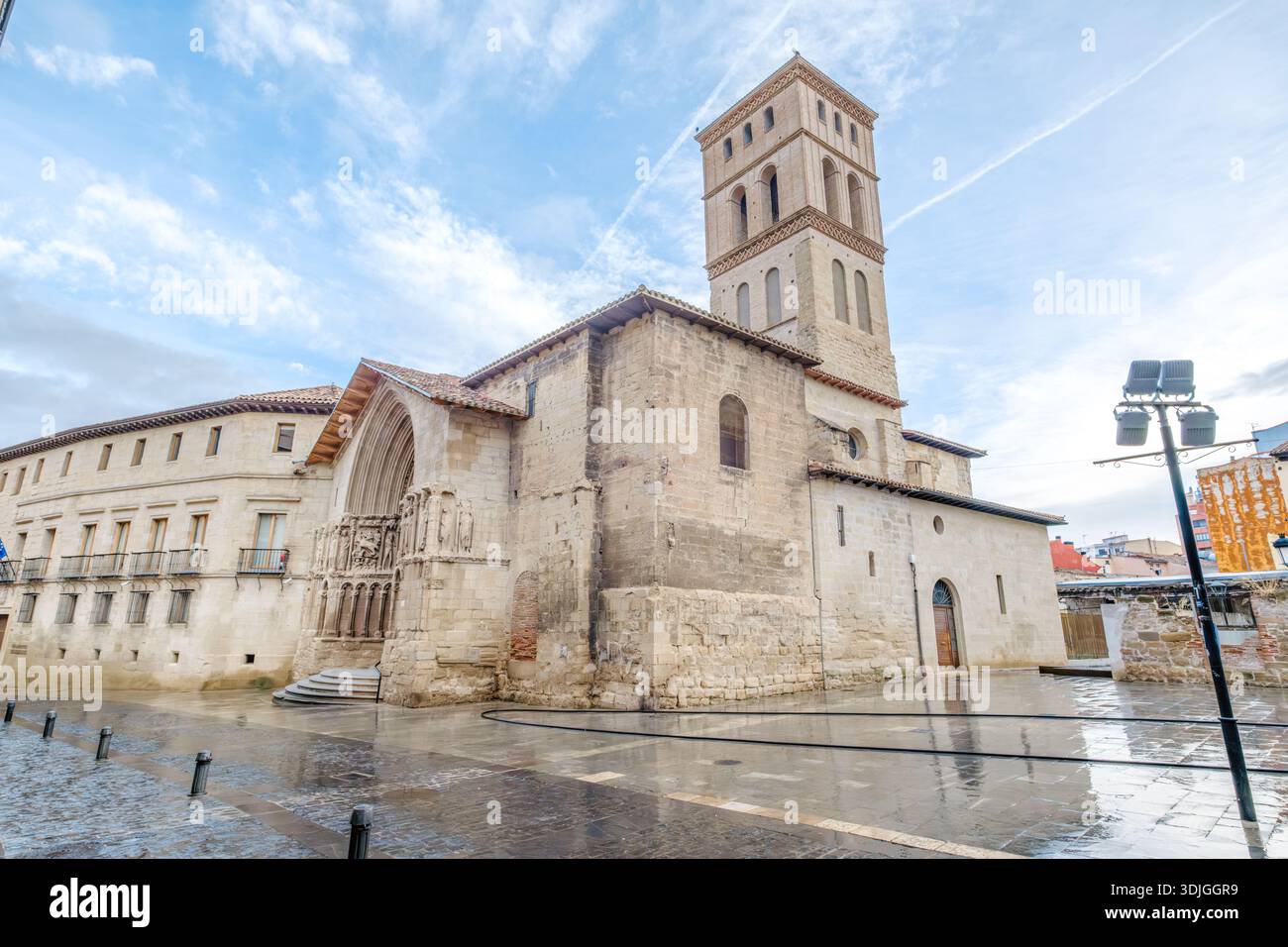 San Bartolome Church (Iglesia) Facade, Mudejar Style Tower, Gothic Portal, Logrono, La Rioja, Spain Stock Photo