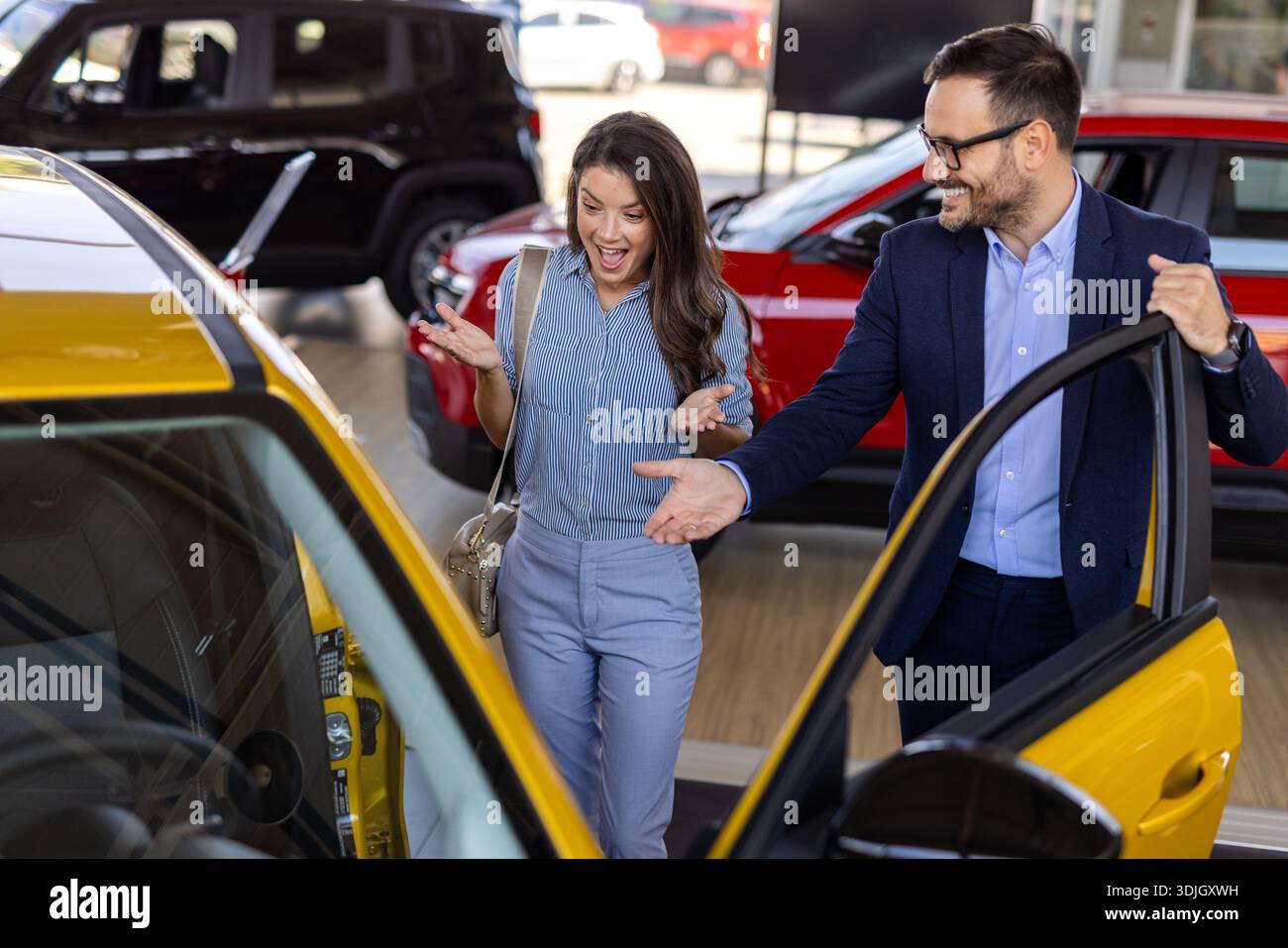 Young manager helps choose hi-res stock photography and images - Alamy