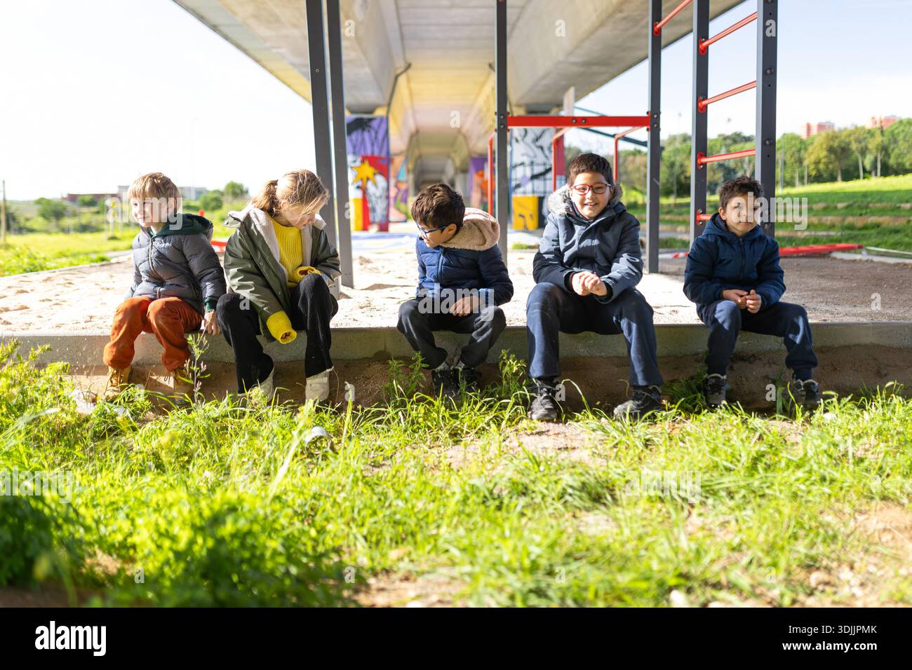 Diverse friends children play hi-res stock photography and images - Alamy