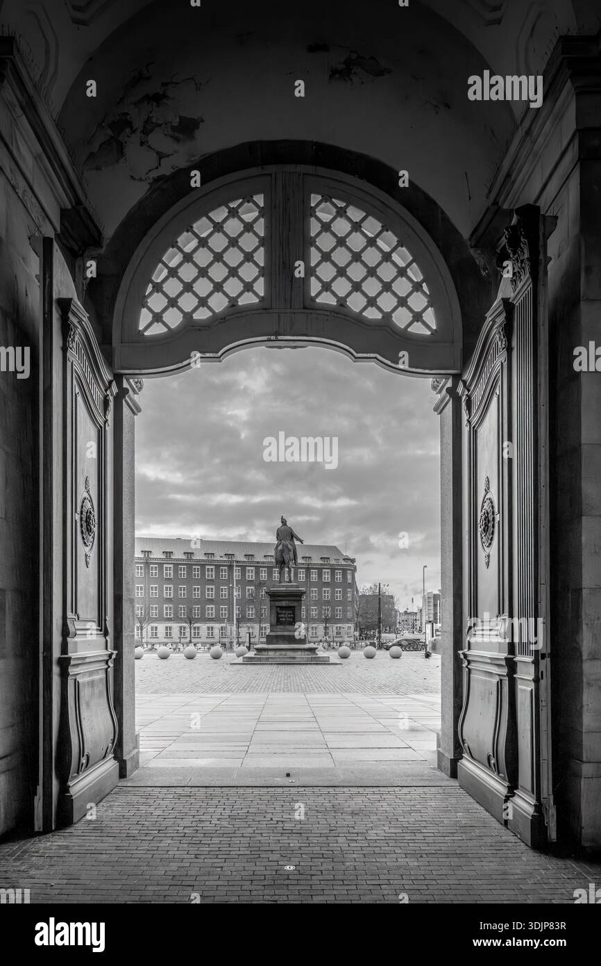 Black And White View Of Christiansborg Palace Through Palace Gates, Copenhagen Stock Photo