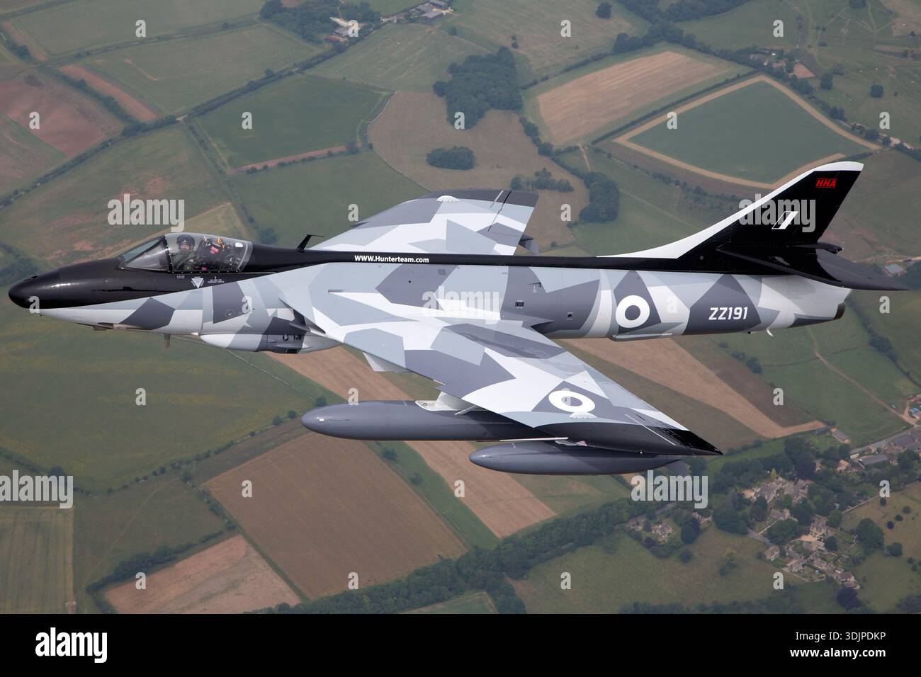 Hawker Hunter F58 ZZ191, serial 41H/697425, operated by U.K. Air Force ...
