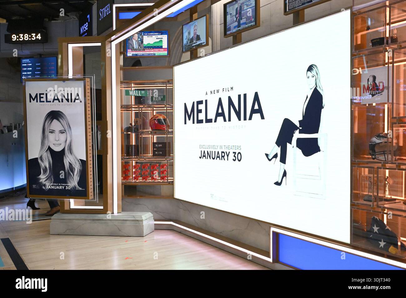 Melania trump jacket hi-res stock photography and images - Alamy