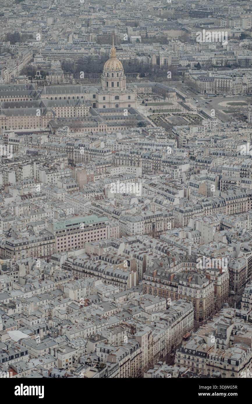 Haussmann boulevards paris hi-res stock photography and images - Alamy