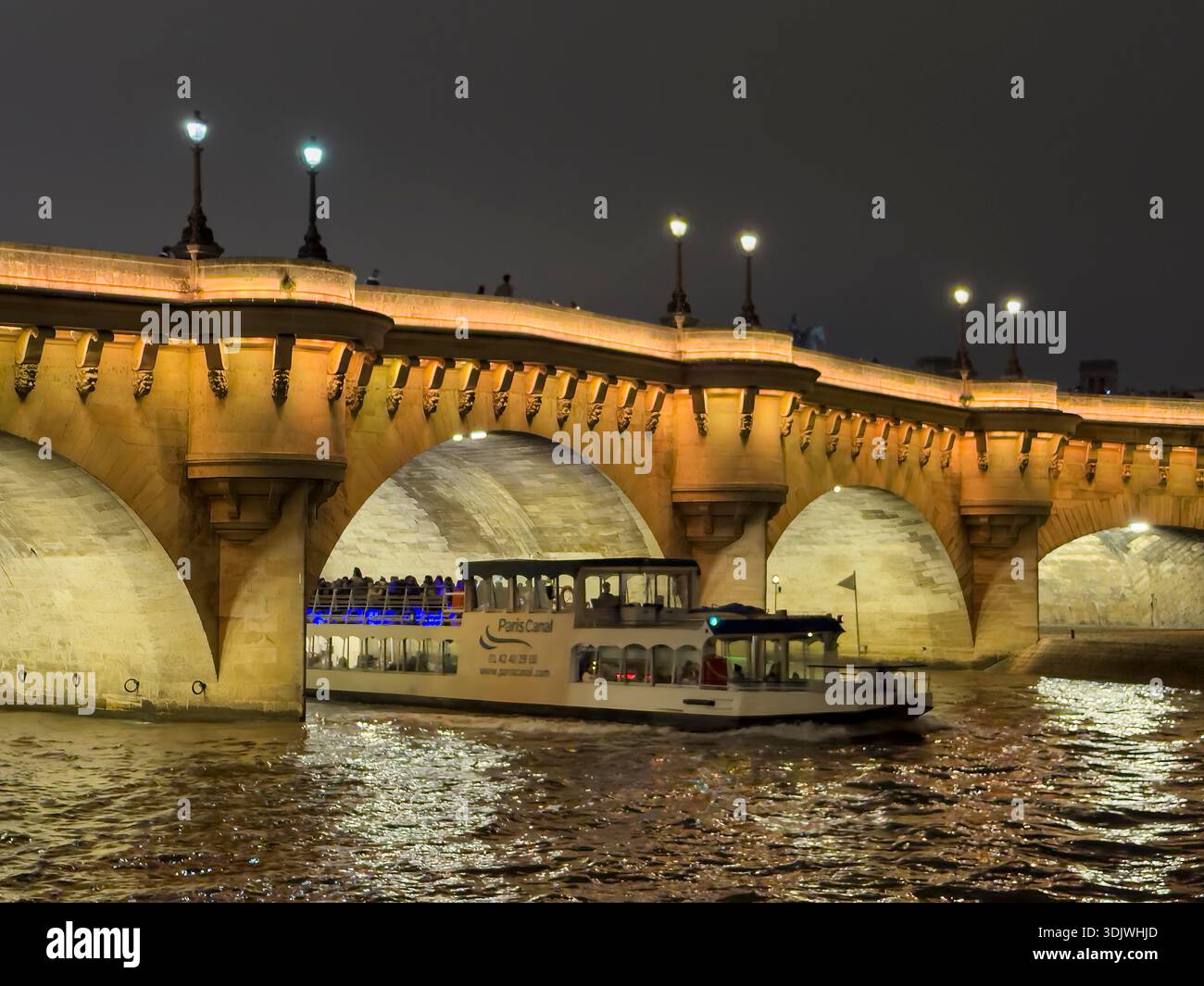 Describe the historical significance of rose windows in gothic c hi-res ...