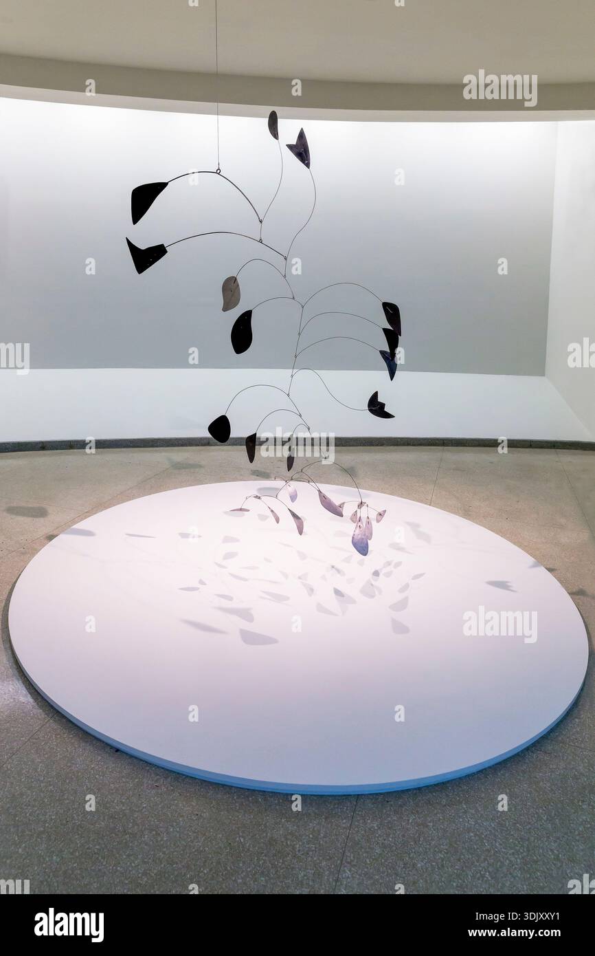 Arc of Petals, by Alexander Calder, 1941, Peggy Guggenheim Collection ...