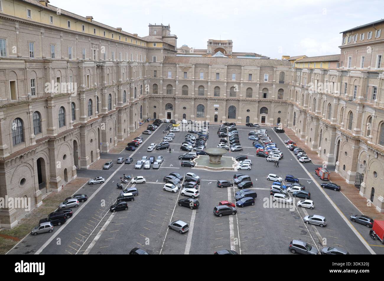 Portland Stone Build Large stone institutional building hi-res stock photography and images ...