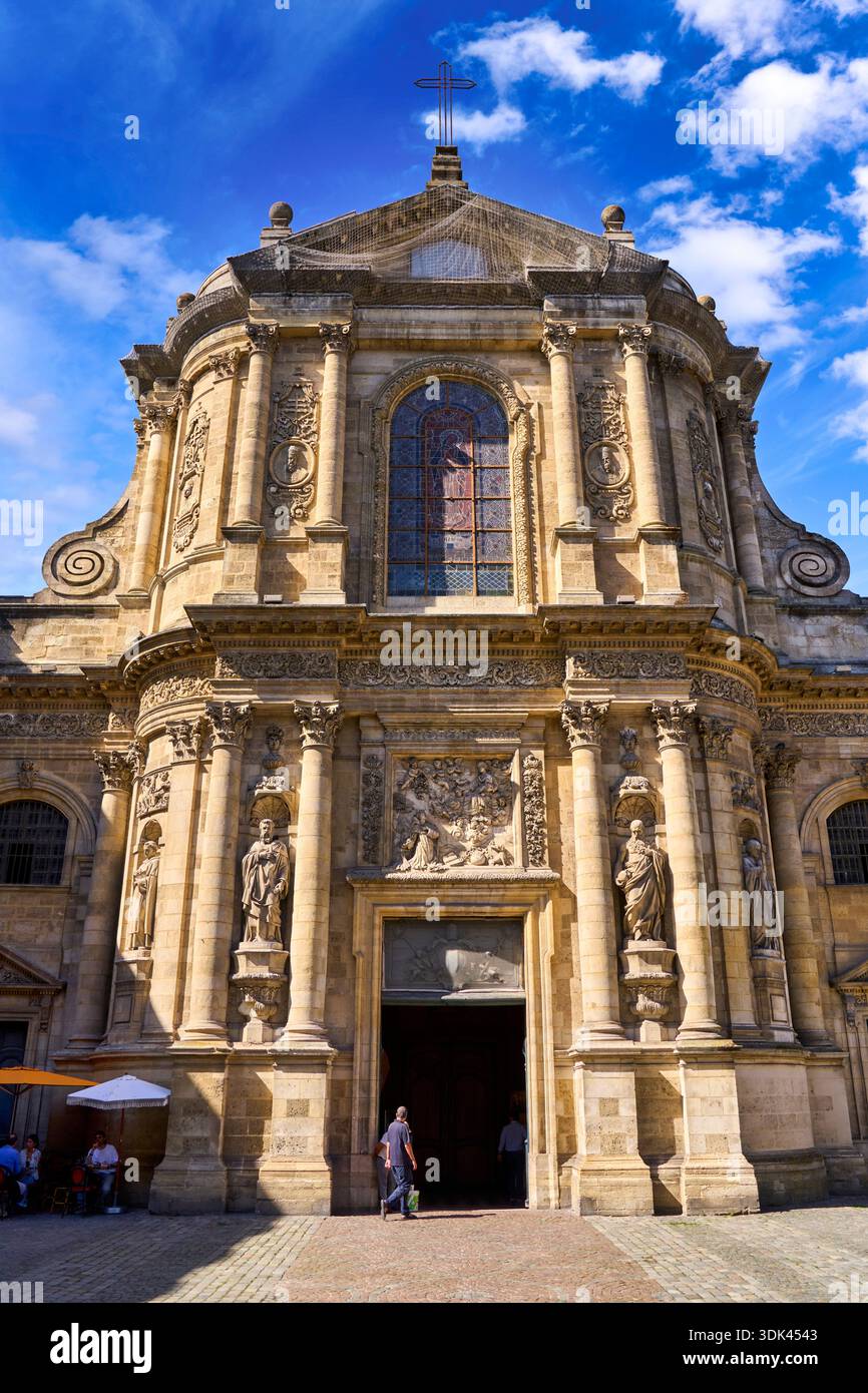 Église Notre-Dame de Bordeaux, Bordeaux, Aquitaine, Gironde, France, Europe Stock Photo