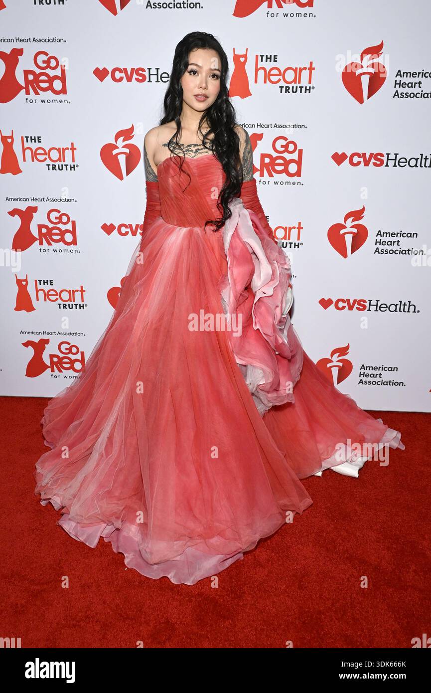 bella poarch pink dress  @goredforwomen #goredforwomen