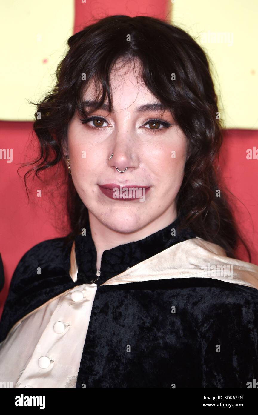 Emma Raimi bei der Premiere des Kinofilms Send Help im Odeon Luxe ...