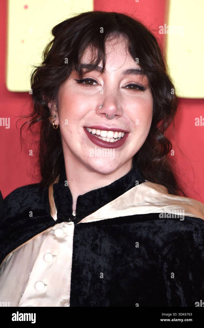 Emma Raimi bei der Premiere des Kinofilms Send Help im Odeon Luxe ...